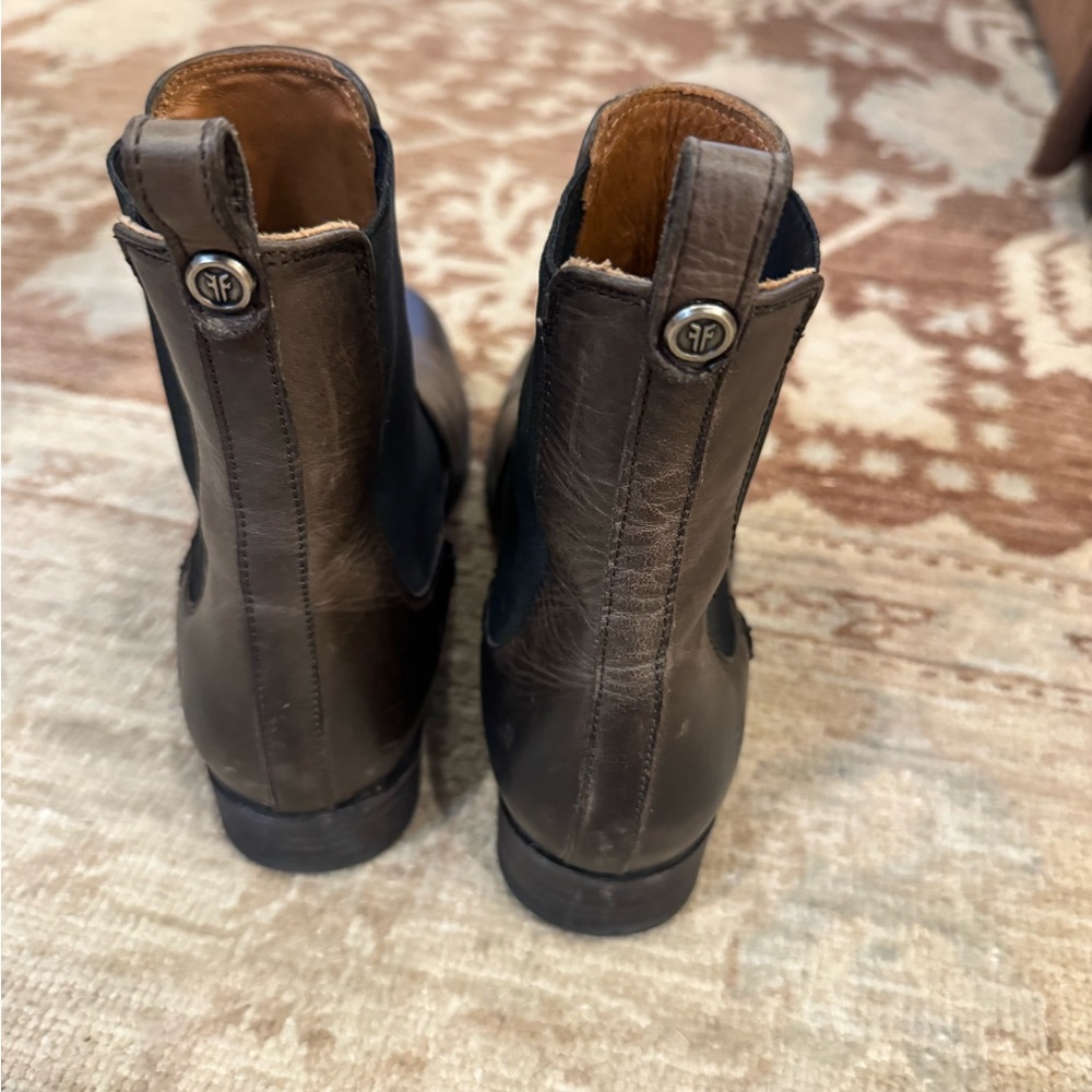 Frye Brown Leather Chelsea Ankle Boots - Picture 3 of 5